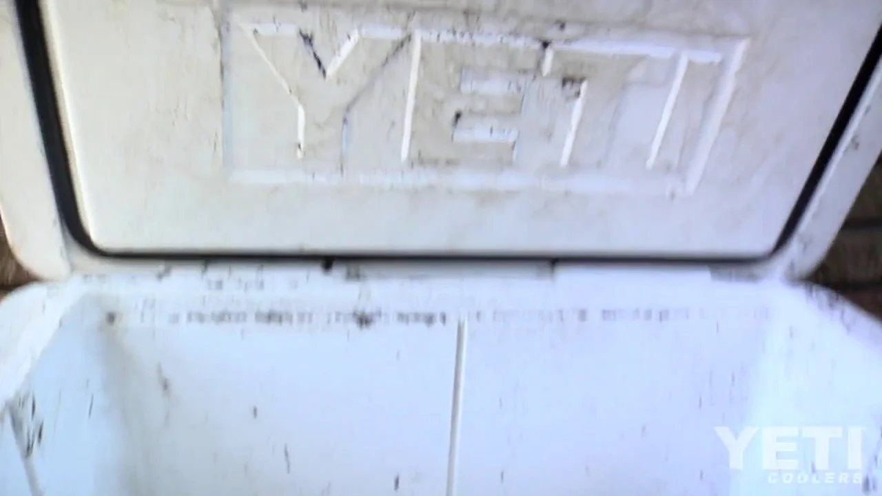 how to clean a yeti cooler