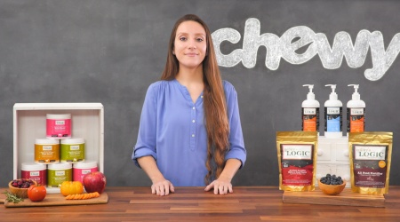 Amazon Com Nature S Logic All Food Fortifier Natural Chicken Flavor 22oz Pet Supplies