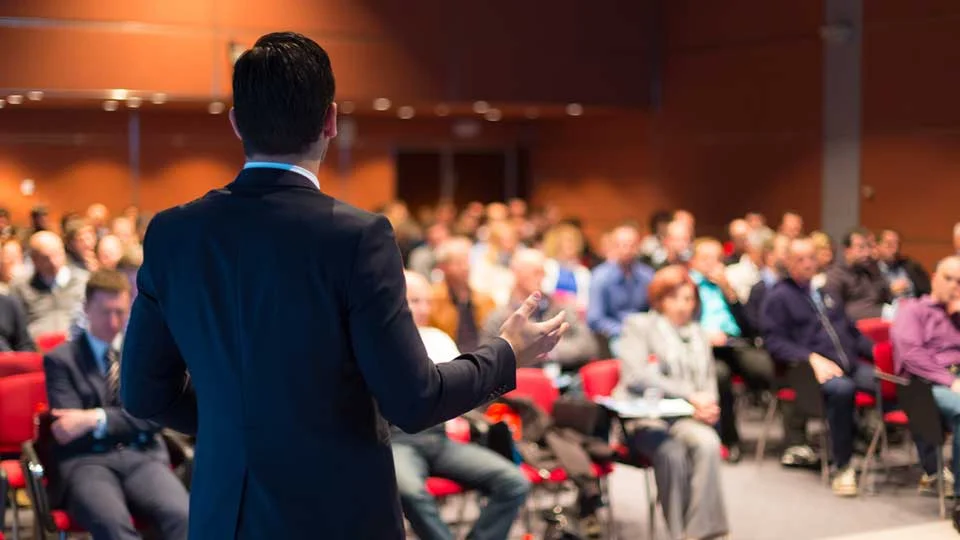 How To Win Your Audience S Attention For Your Sermon